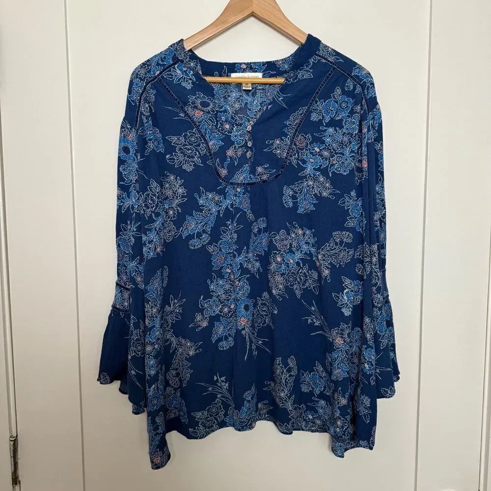 John Paul Richard Top Womens Plus Sz 3X Blue Floral Bell Sleeve V Neck Romantic